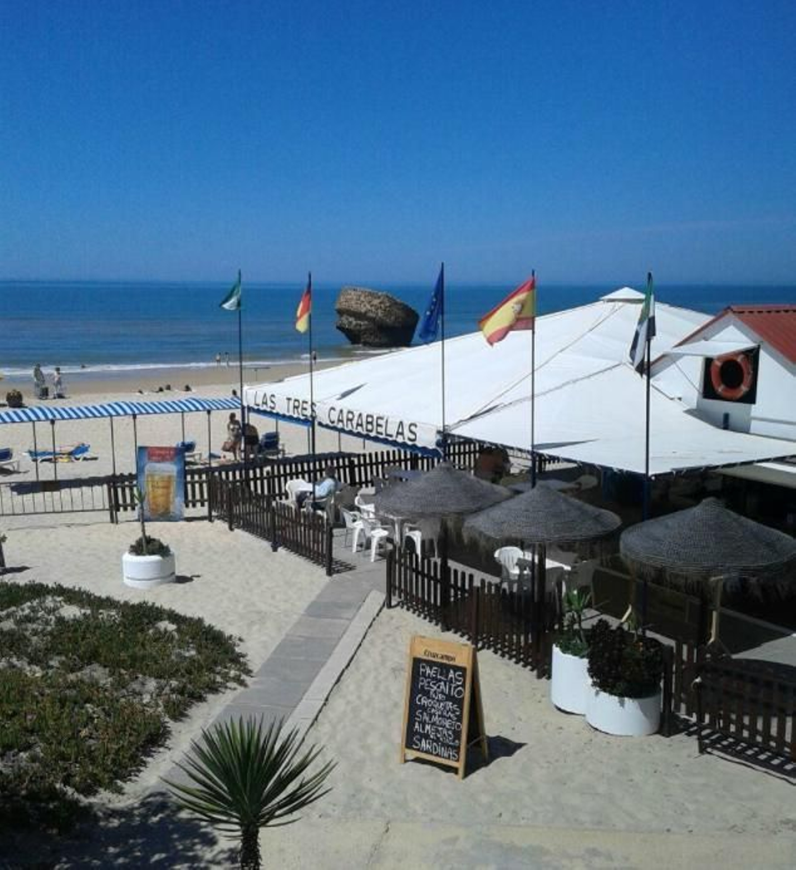 Vista del chiringuito Las Tres Carabelas