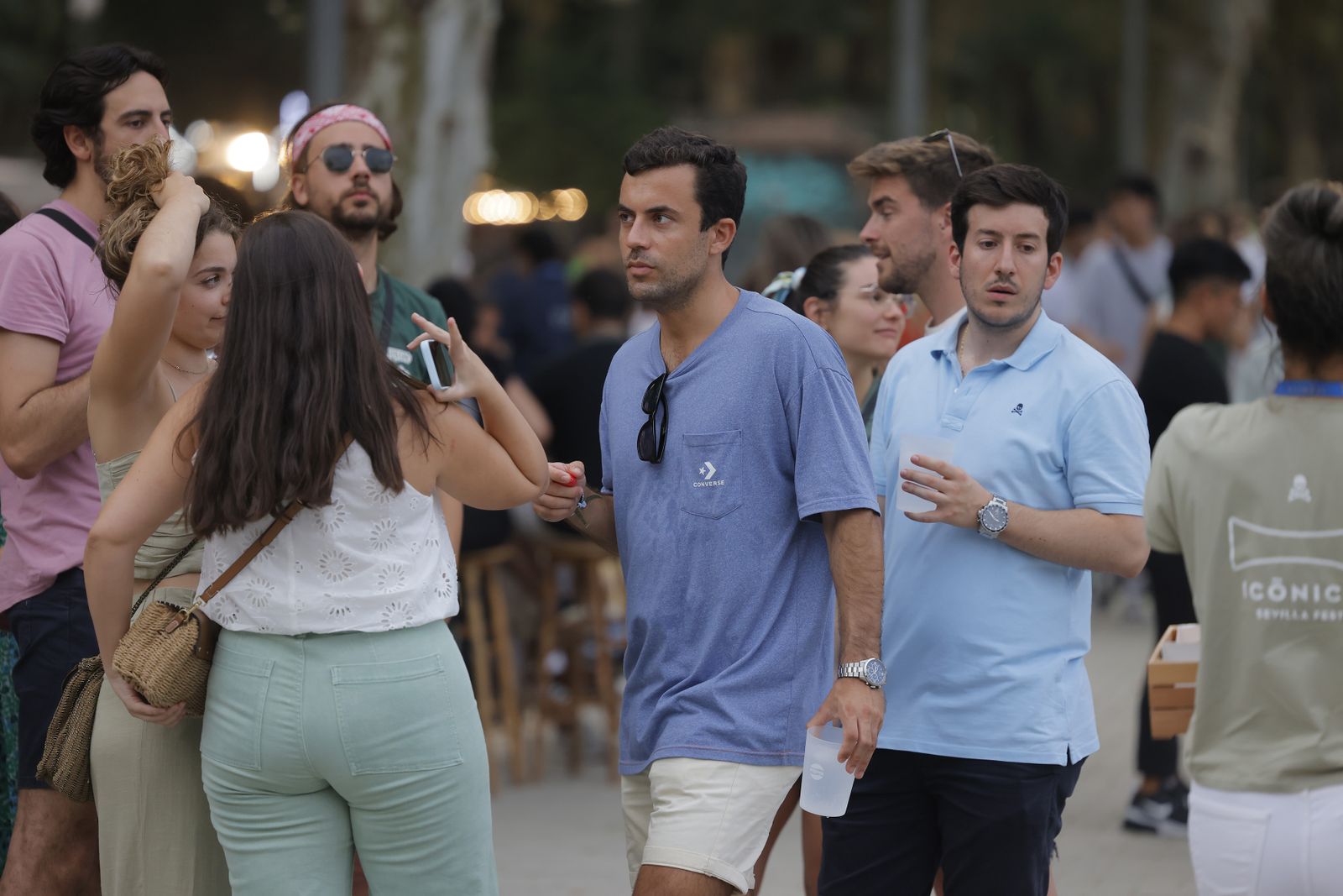 Búscate en las fotos del concierto de Bizarrap