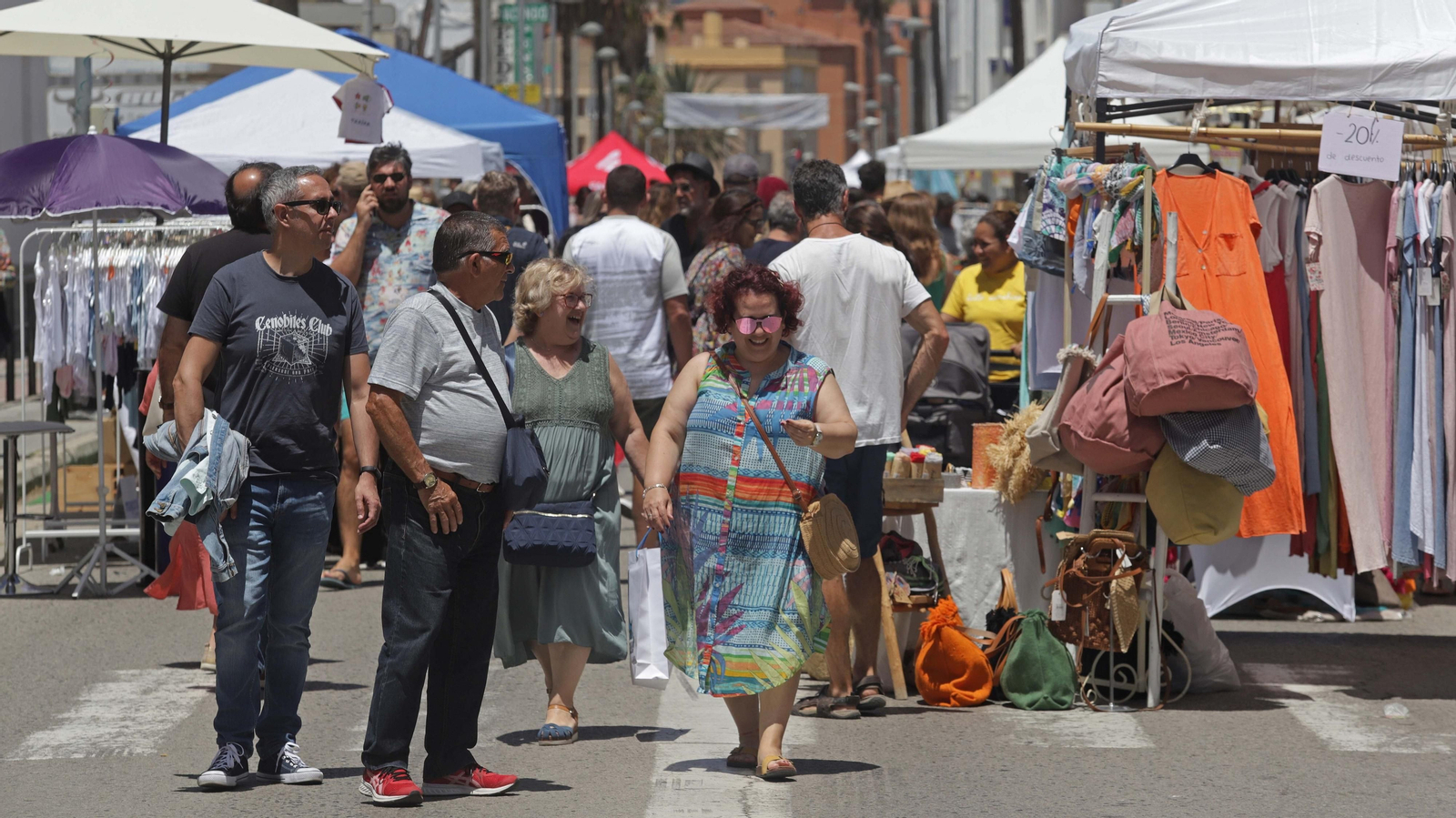 Fotos del Super Outlet Endless Summer en Tarifa