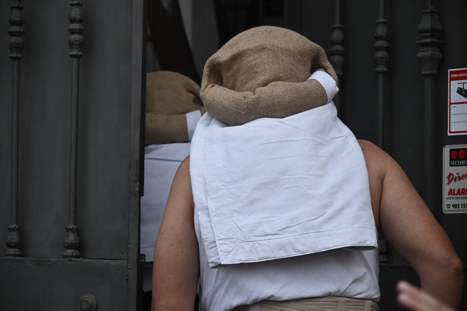 Lunes Santo: Calvario en Huelva, en imágenes