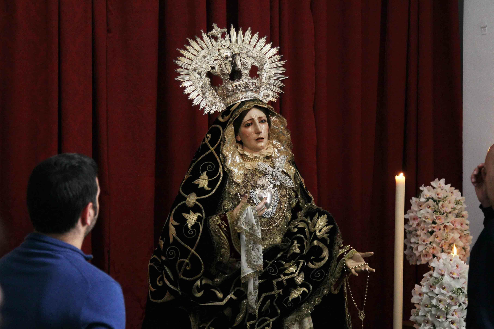 Imágenes de besamanos y besapiés