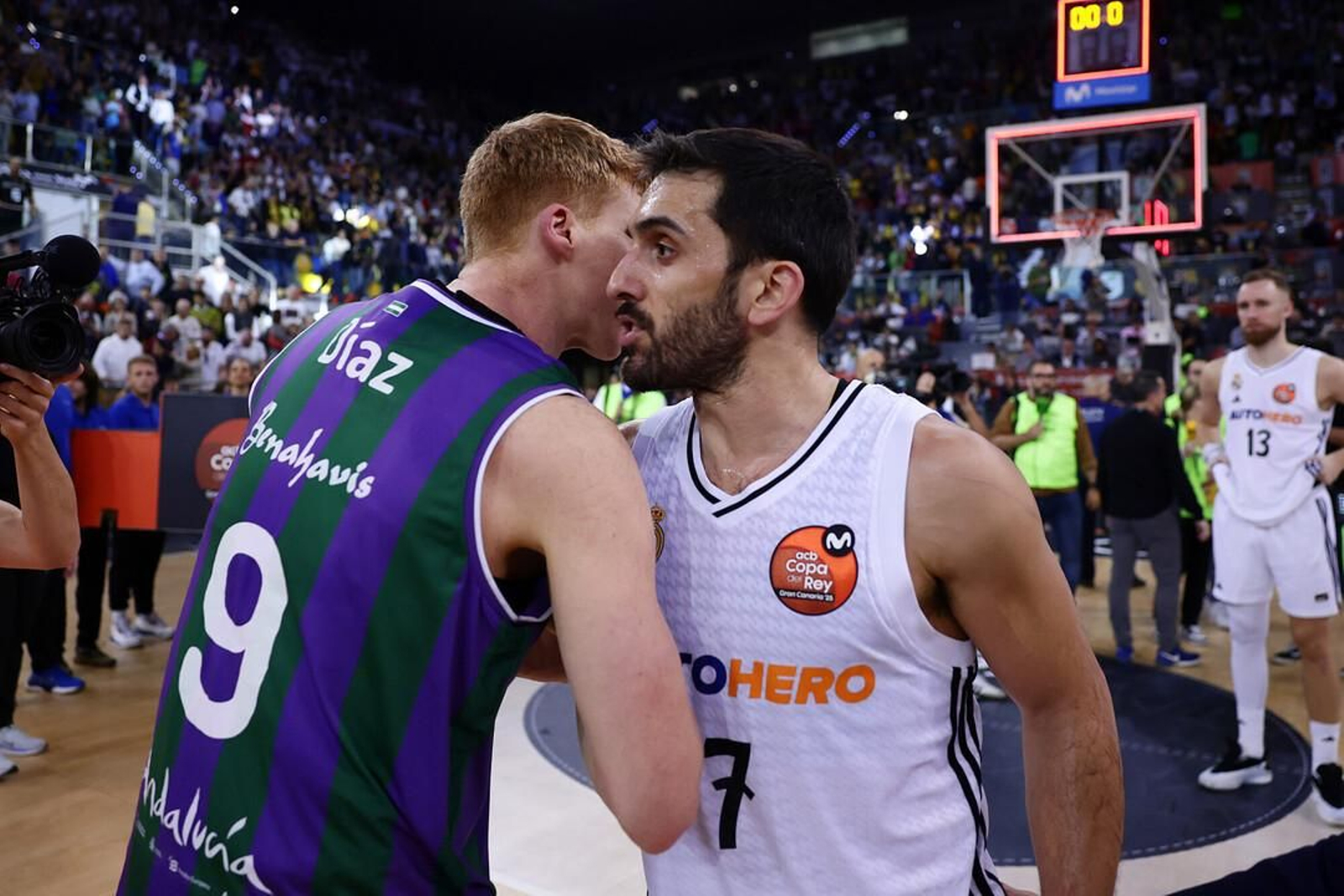 El Unicaja, campeón de Copa: Todas las imágenes del partido, la fiesta y la llegada a Málaga