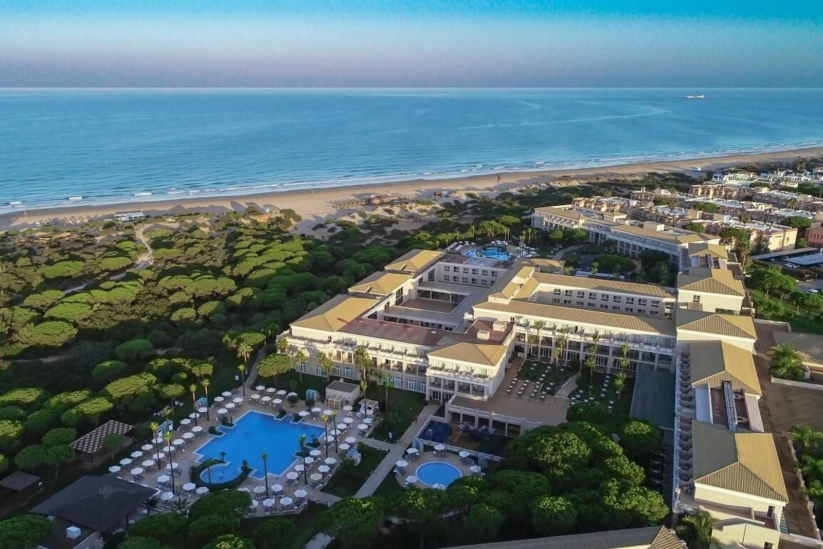 Vista aérea del hotel Valentín Sancti Petri.