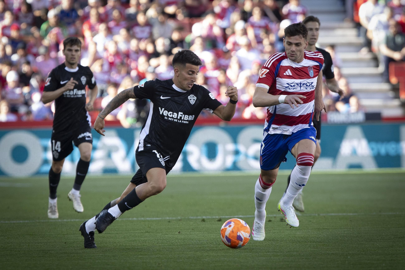 Las imágenes del partido Granada CF-Elche