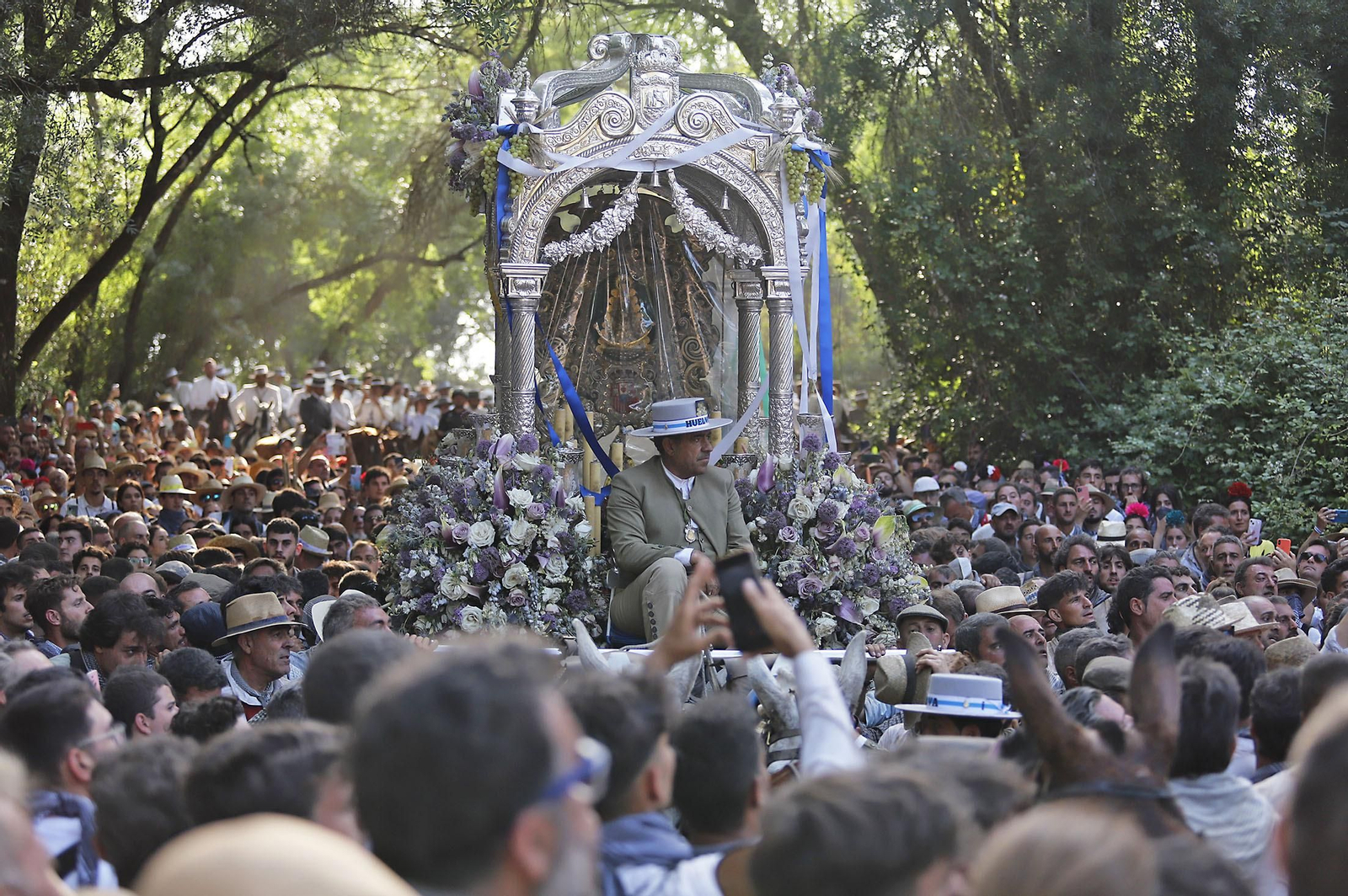 El Rocío 2023: Imágenes del Camino de la Hermandad del Rocío de Huelva