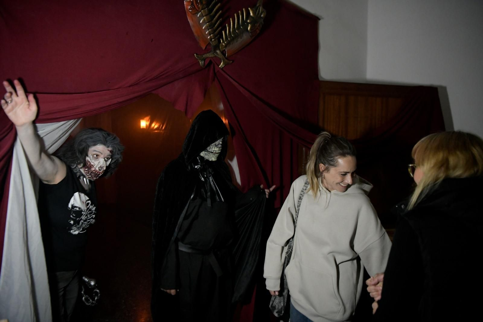 Granada disfruta de la noche de Halloween, en imágenes