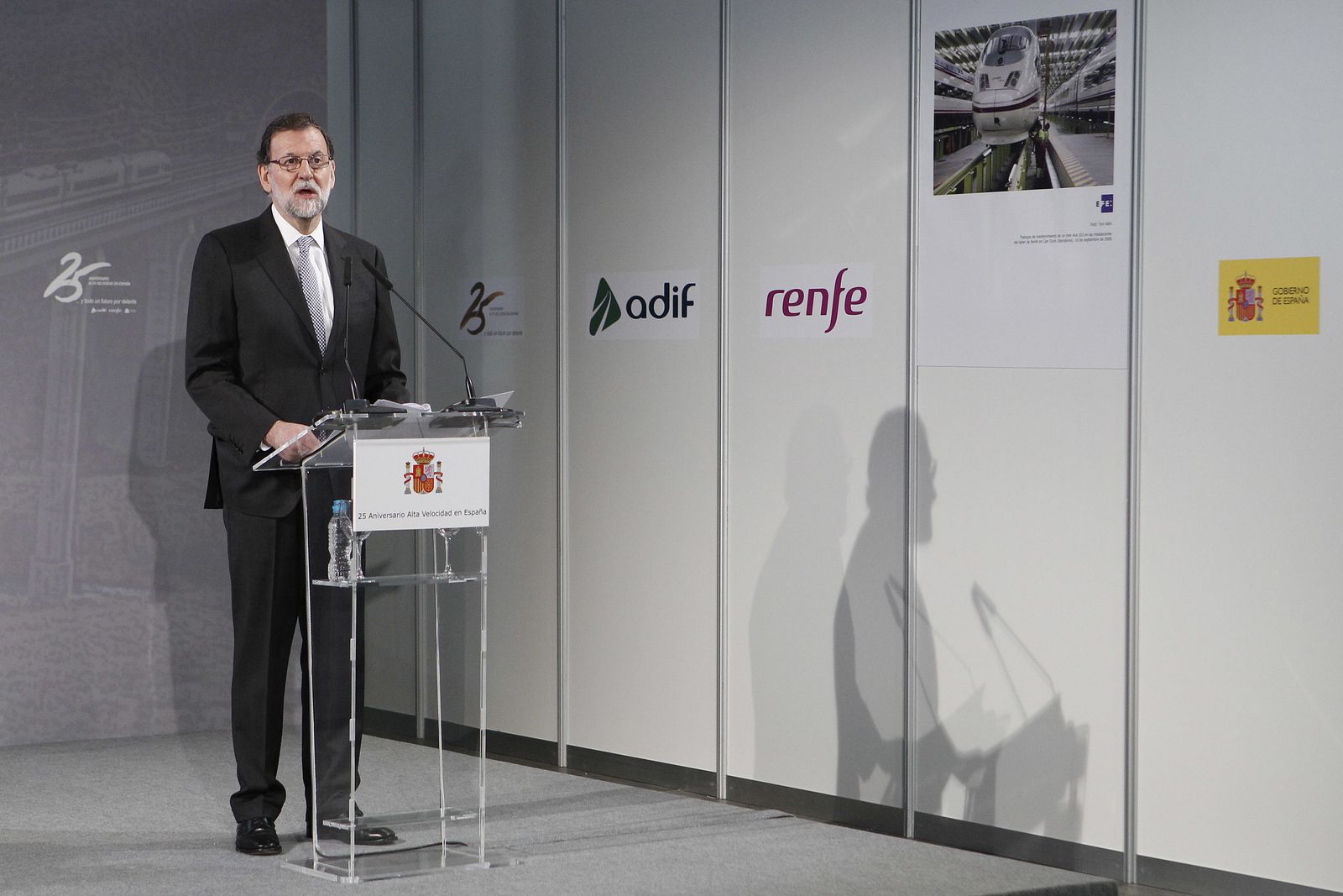 Las imágenes de la conmemoración de los 25 años del AVE