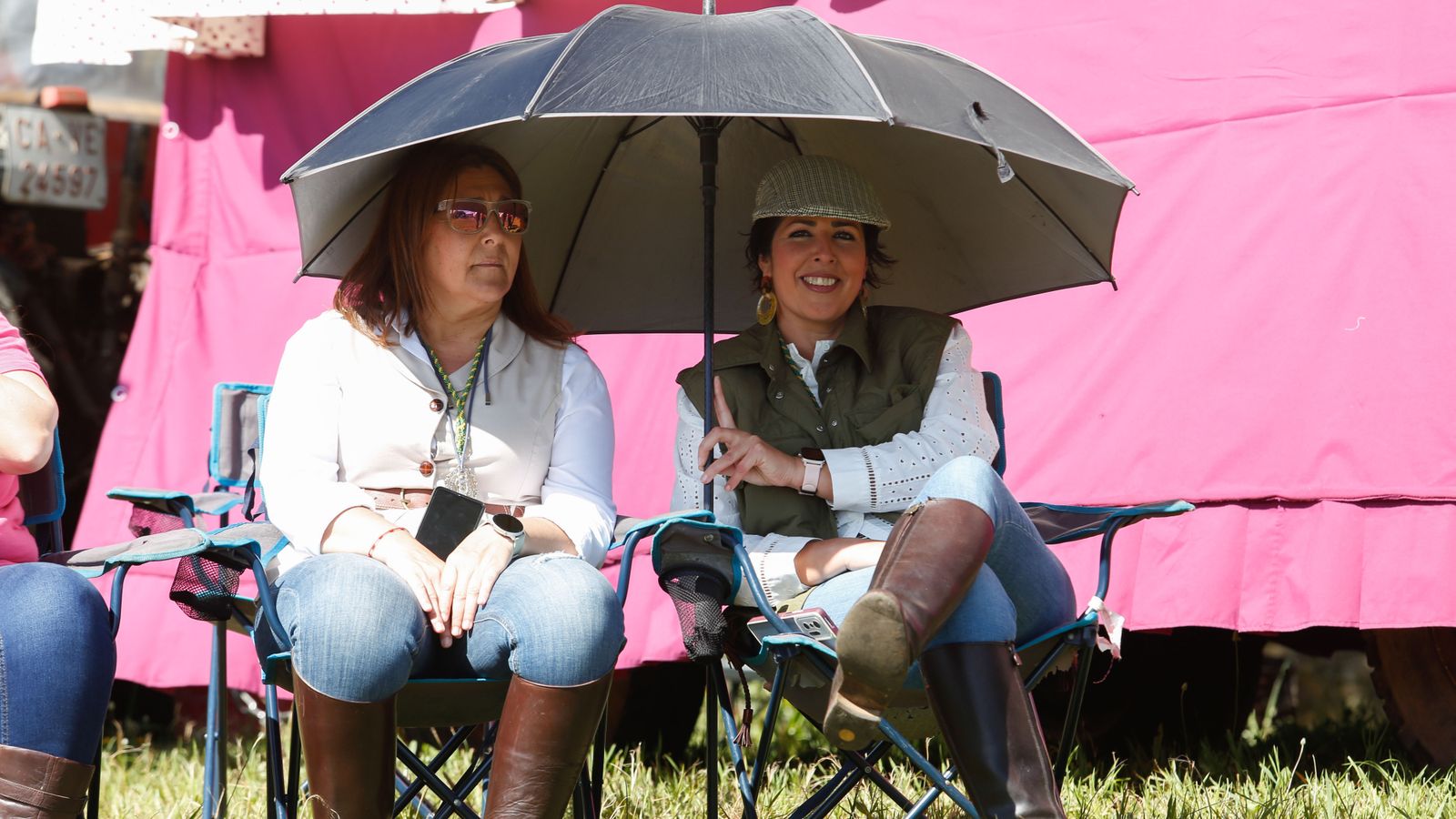 Búscate en las fotos del domingo en la romería de Los Barrios