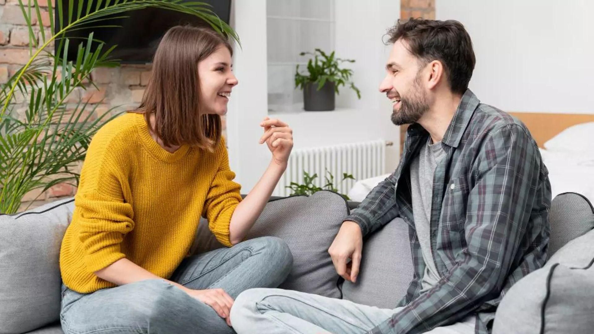 Convivir tiene consecuencias legales: podrías necesitar el permiso de tu pareja para vender tu casa (aún separados)