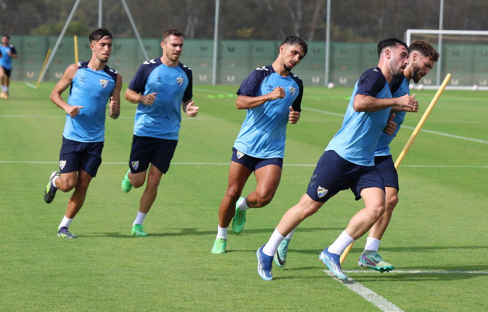 El primer entrenamiento de la semana del Málaga CF, en fotos