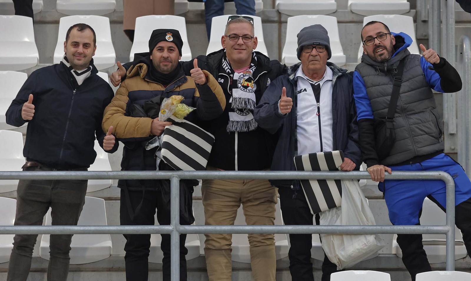 Búscate en el Ciudad de La Línea durante el Balona - Estepona de Segunda Federación