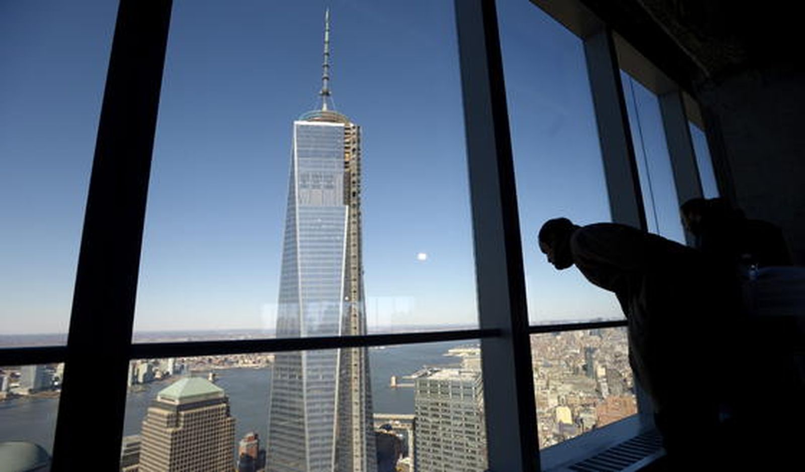 Inauguran la primera torre del nuevo World Trade Center