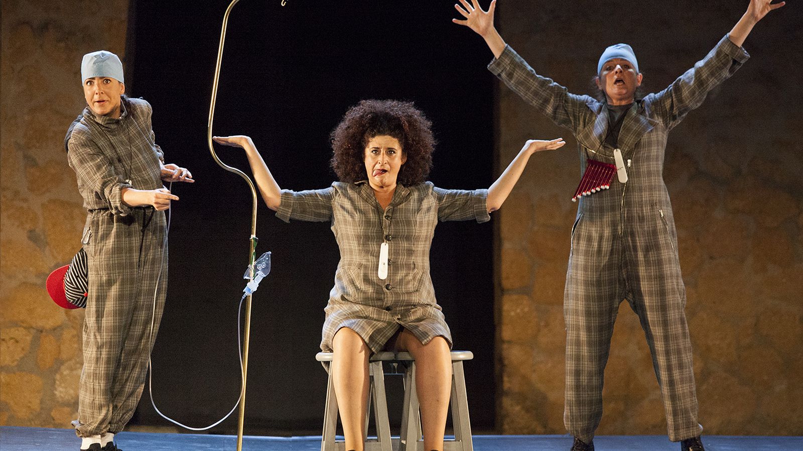 Las Niñas de Cádiz reivindican la comedia en 'El viento es salvaje'.