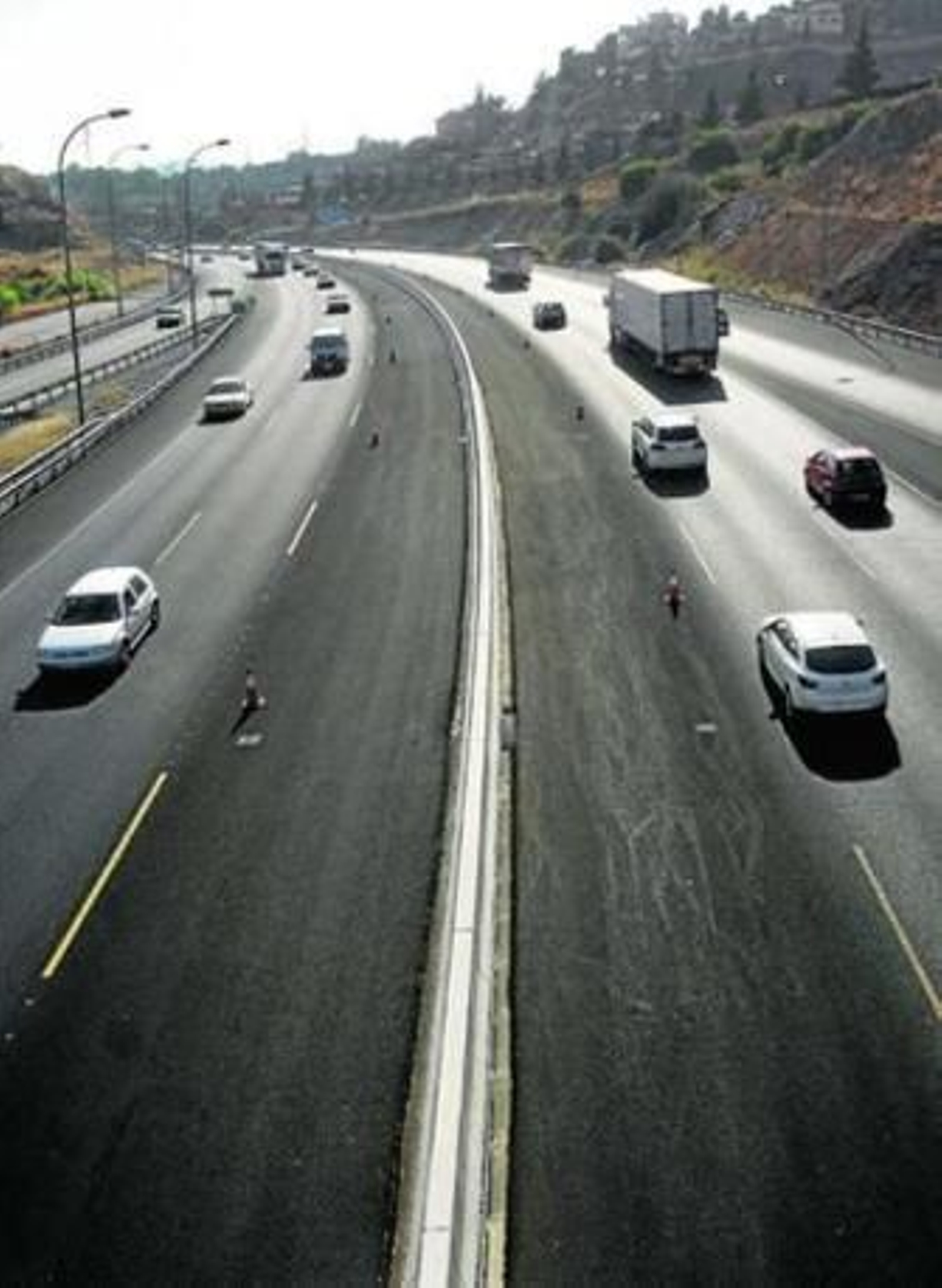 Imagen de archivo del tercer carril de la ronda este.