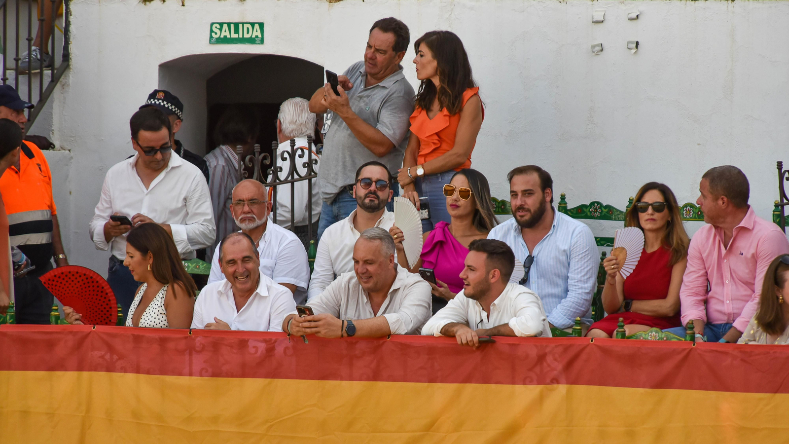 Búscate en las fotos del  festejo mixto de la Feria Real de San Roque