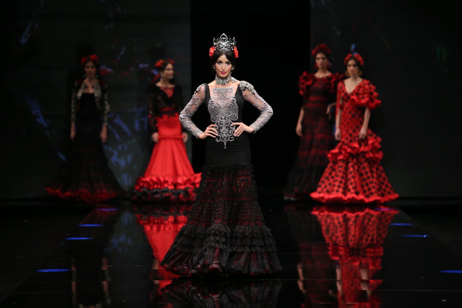 El traje de flamenca negro de 2019, sinónimo de elegancia