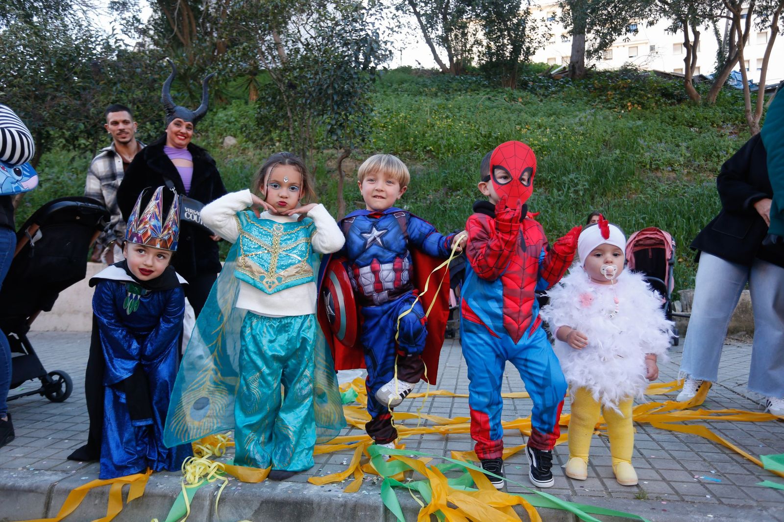 Búscate en las fotos de la cabalgata del Carnaval de Algeciras 2026