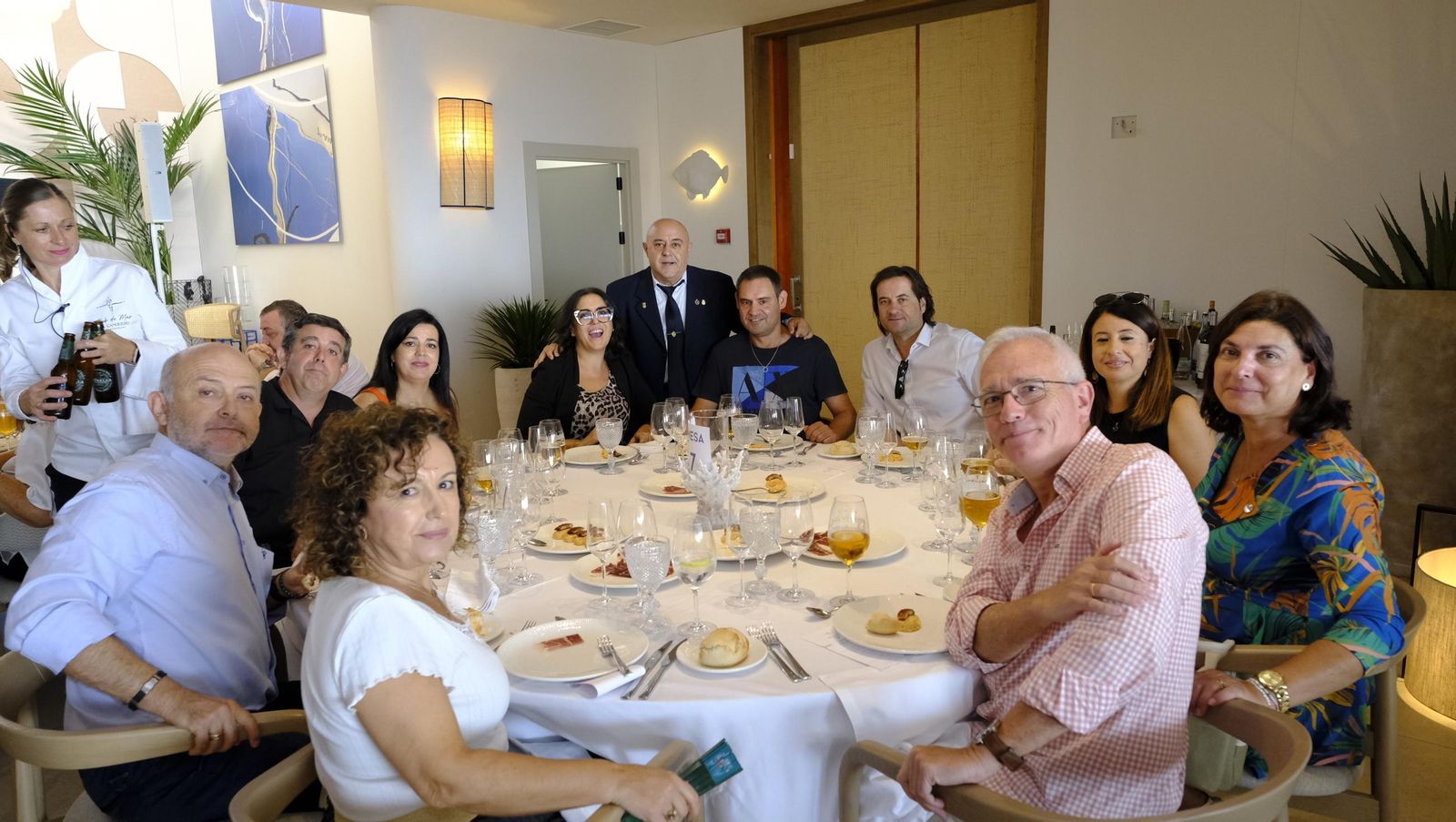 Comida de homenaje por su jubilación a Francisco Martínez, jefe de Servicios de 'El Acebuche'