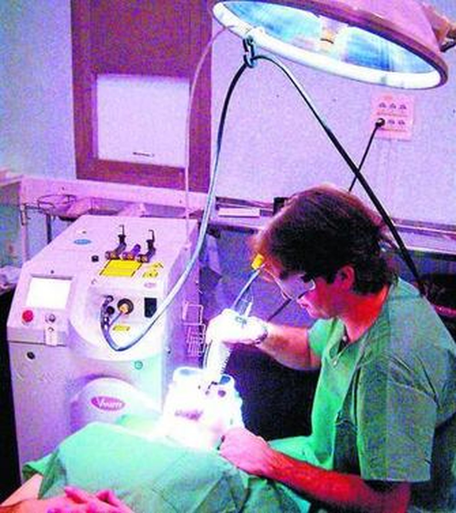 El láser consigue tratar de una forma selectiva.