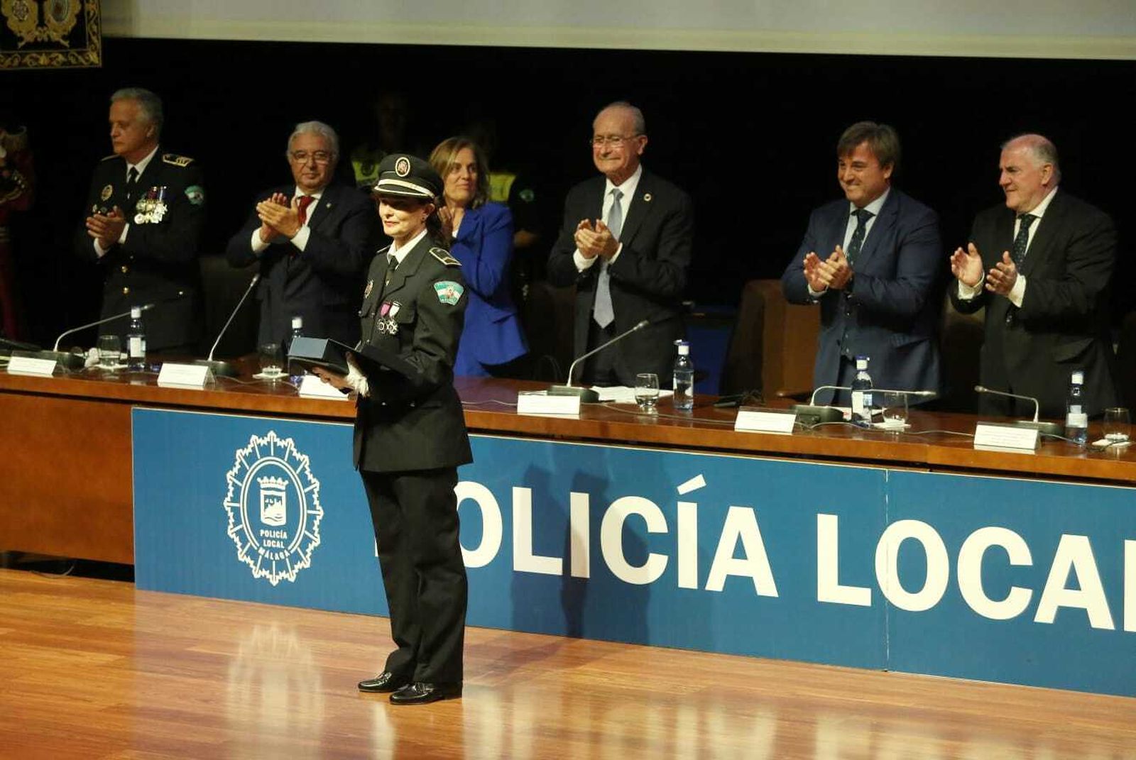 Las imágenes del acto de distinción de agentes de la Policía Local de Málaga en el día de su patrón