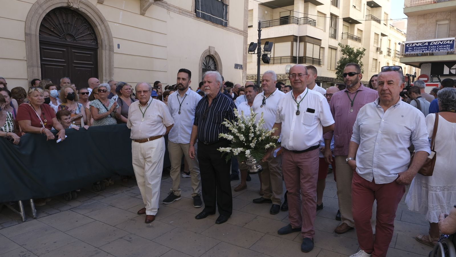 Imágenes de la ofrenda floral a la Virgen del Mar. Feria de Almería 2022