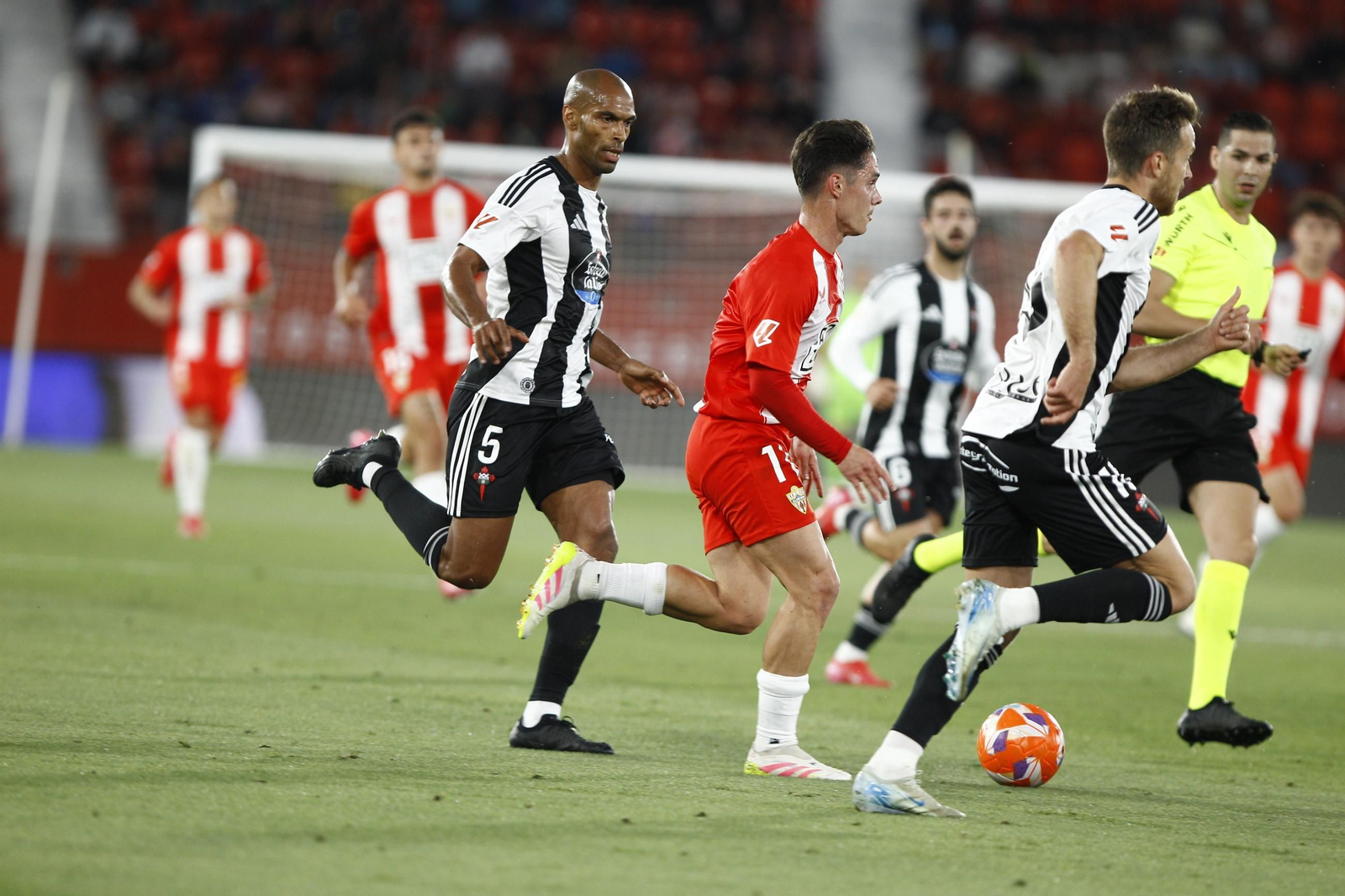 U.D. Almería-Racing Club Ferrol, en imágenes