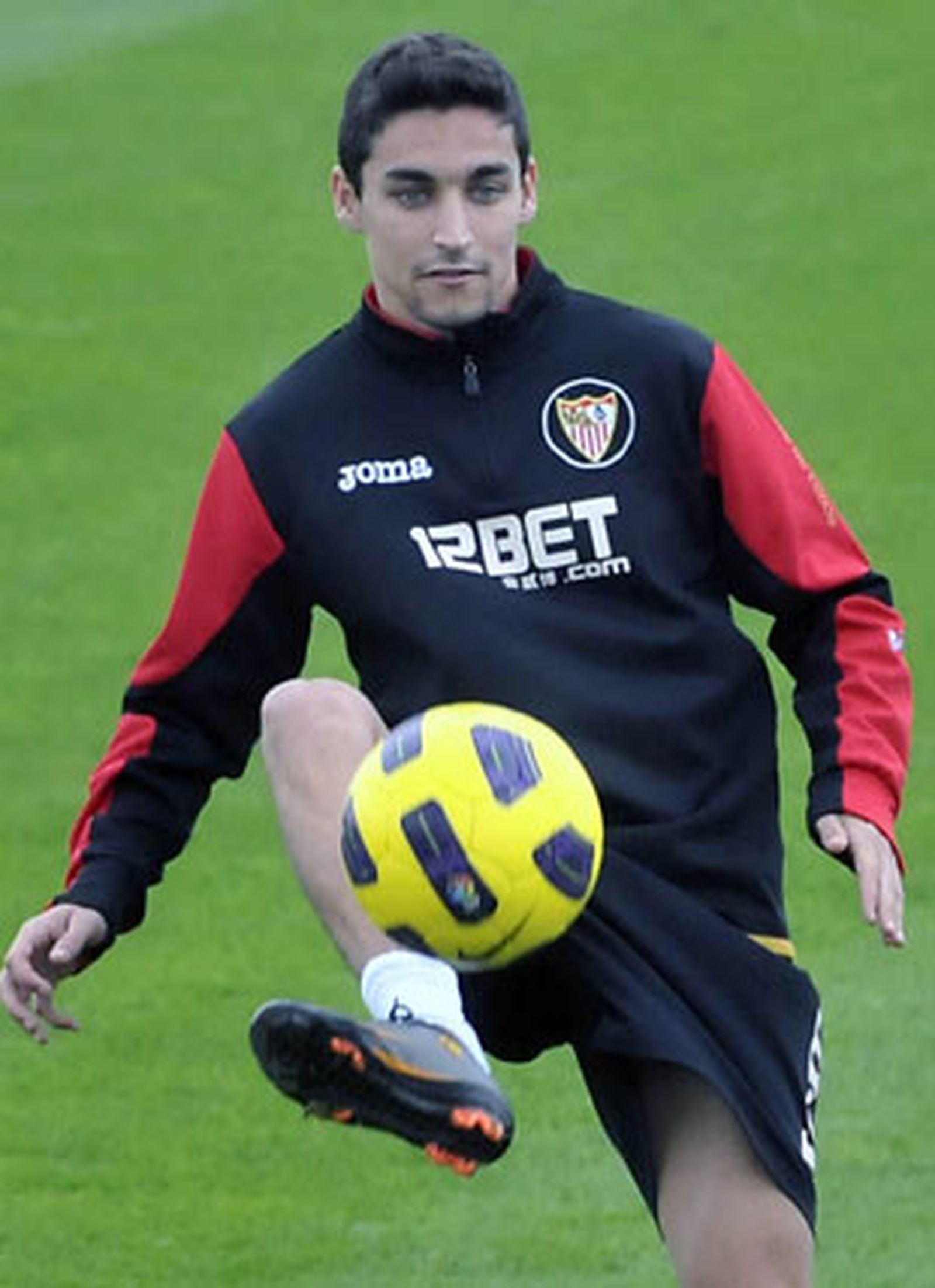 Jesús Navas, extremo
Edad: 25 años
Temp. en el club: 9ª
Goles en 10-11: 1
Contrato hasta: 2015