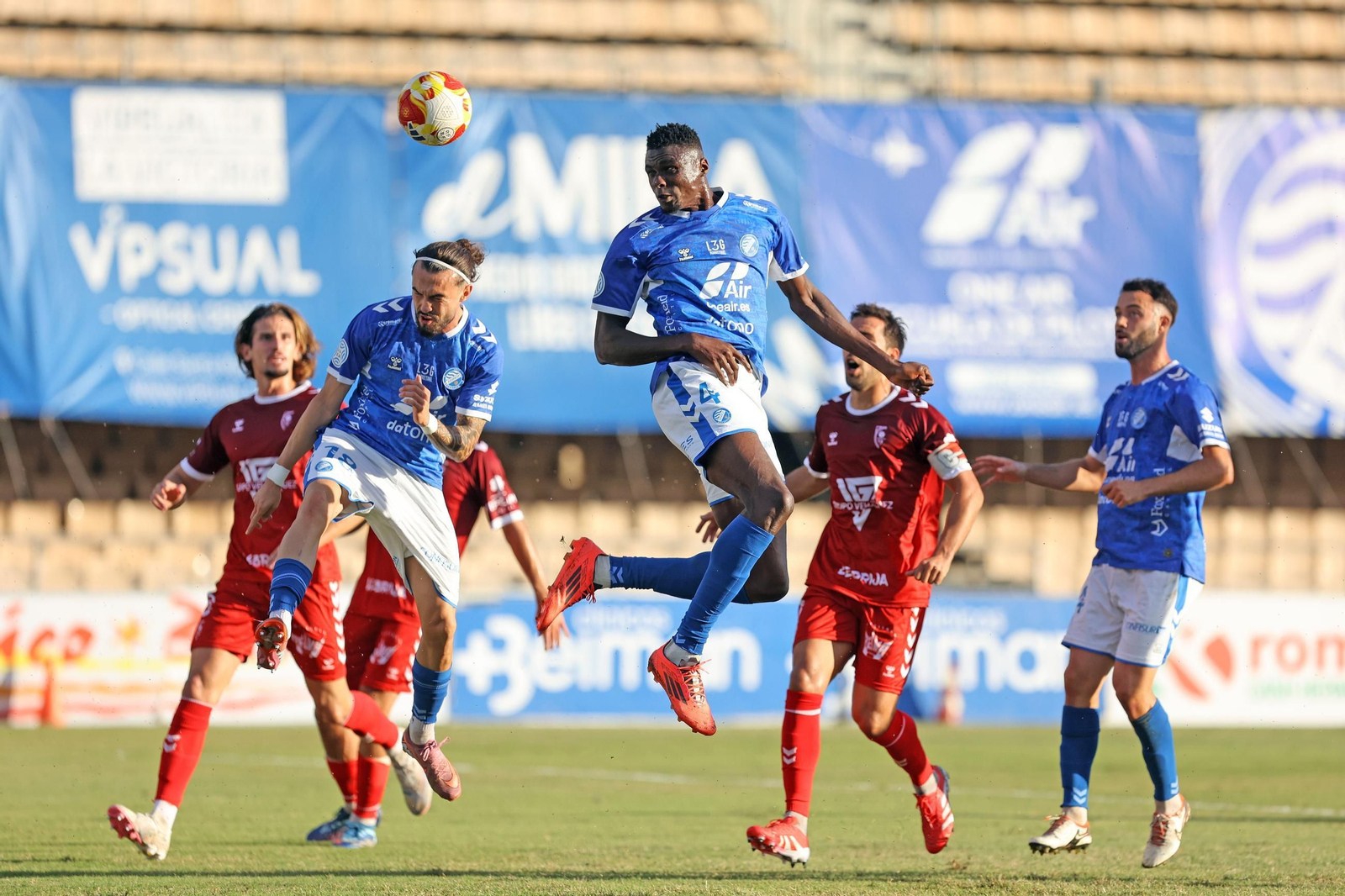 Imágenes del Xerez DFC contra el Atlético Antoniano en Chapín