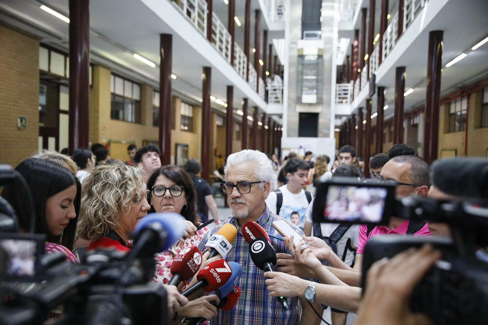 Imágenes de la evaluación para el acceso al sistema universitario (PEvAU)