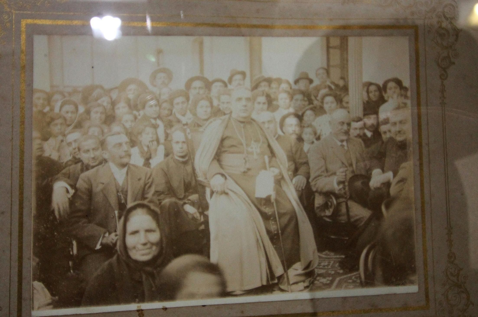 La inauguración de la exposición 'Arcipreste de Huelva, San Manuel González', en imágenes