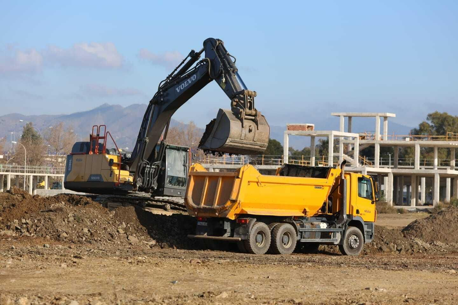 Las fotos del regreso de las obras en la Academia del Málaga