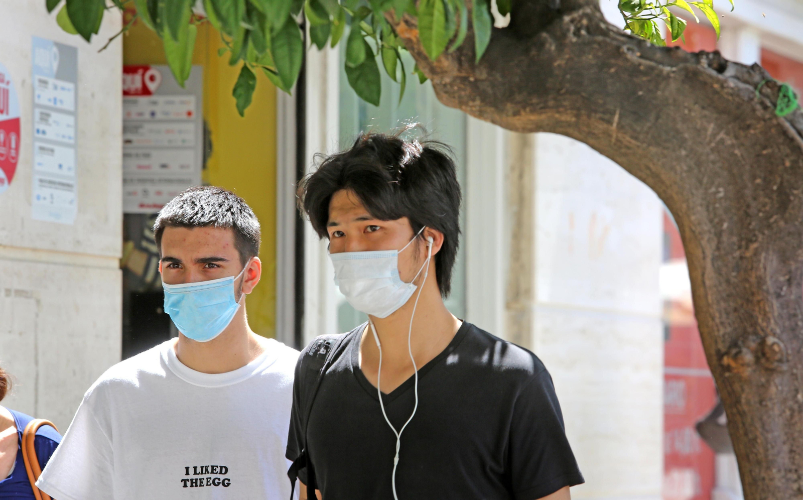 Coronavirus en Jerez,primer día del uso obligatorio de mascarillas