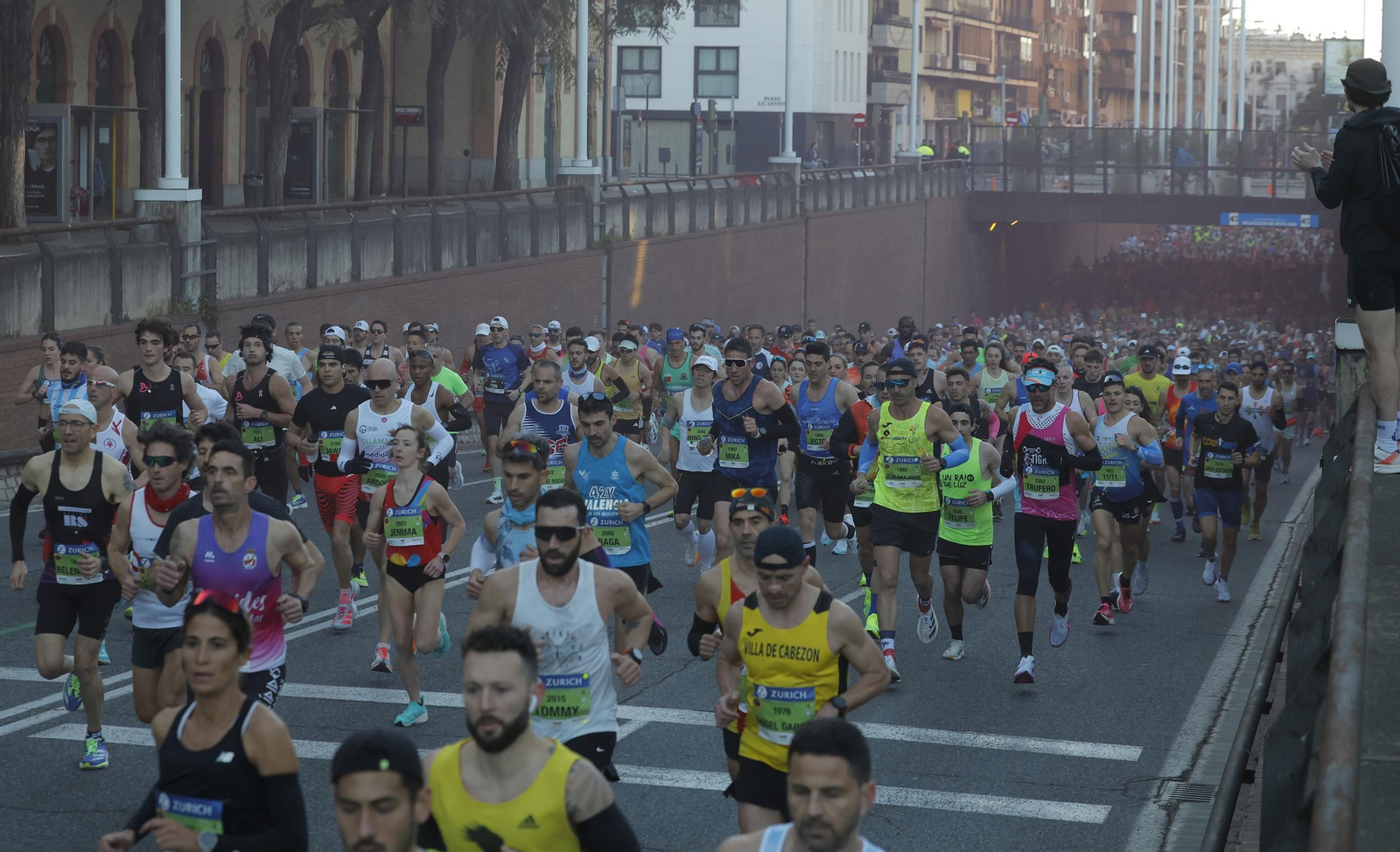 Búscate en el Zurich Maratón de Sevilla 2025