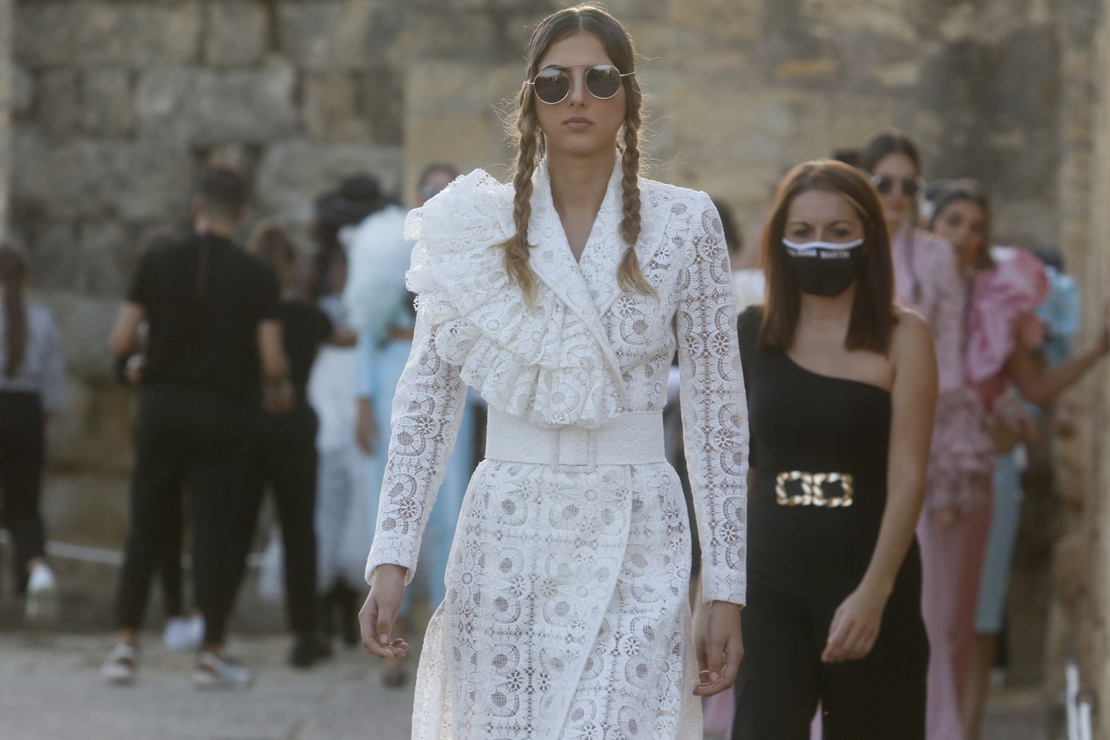 El desfile de Juana Martín en Medina Azahara, en fotografías