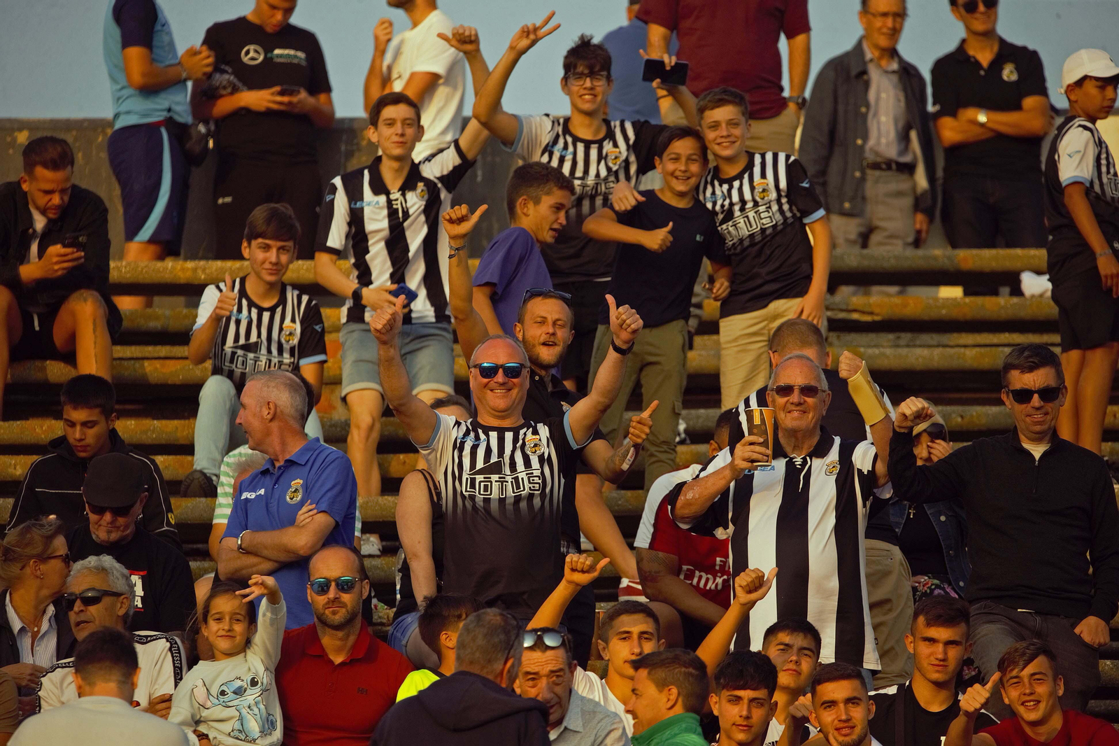 Búscate durante el Balona - Rayo Majadahonda en el estadio municipal de La Línea
