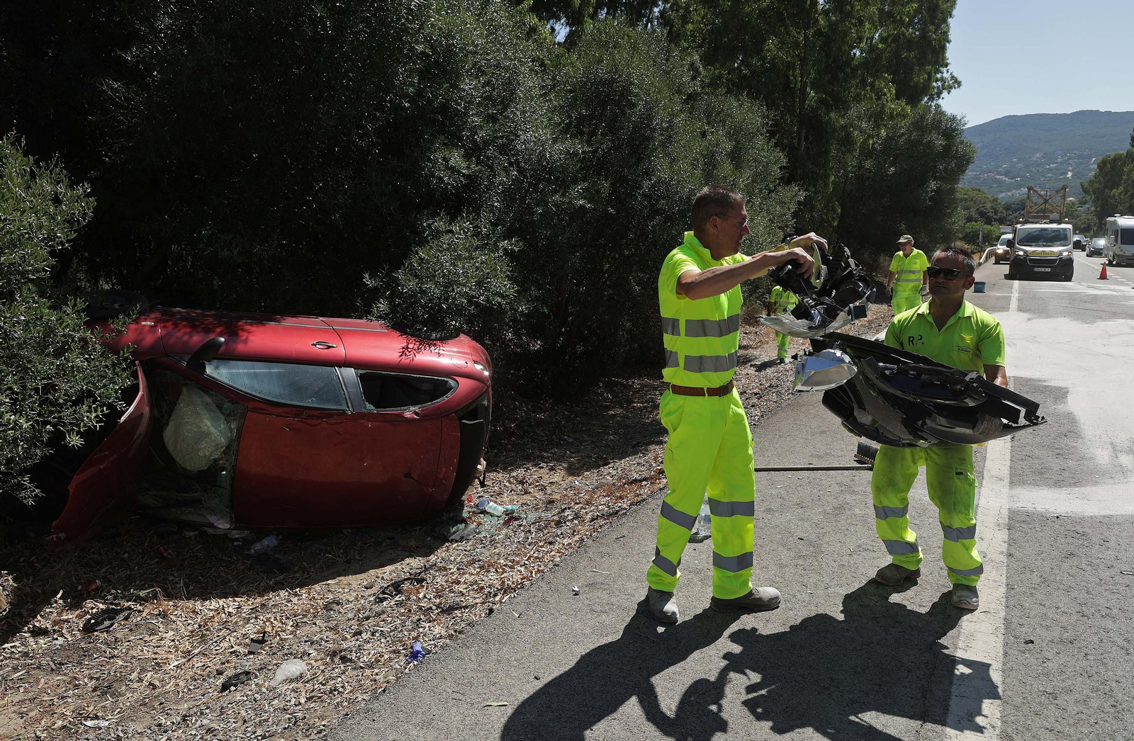Fotos de la colisión múltiple en la N340 a la altura de El Bujeo