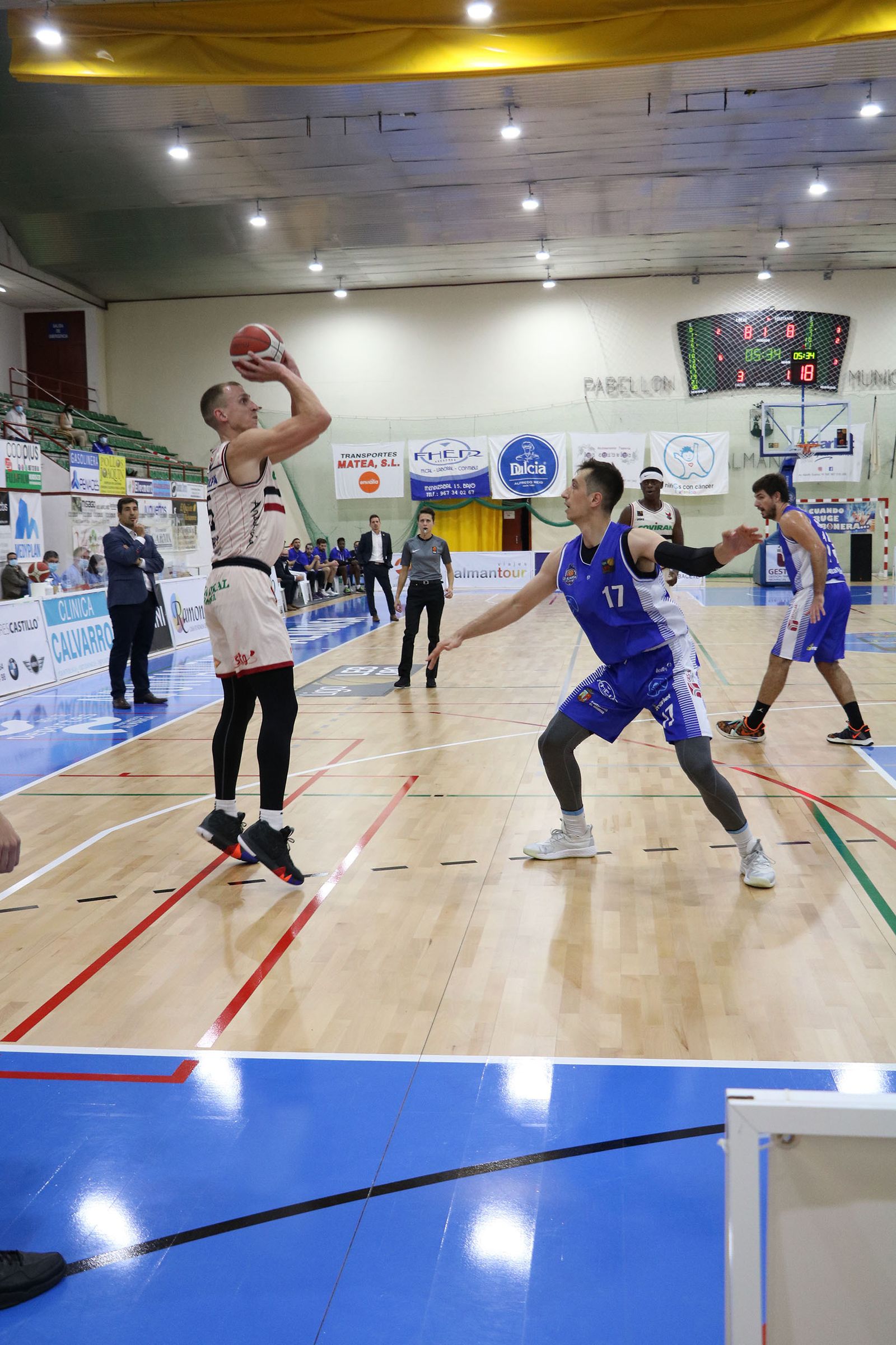 El Covirán se impuso con claridad al Almansa en el pabellón manchego.