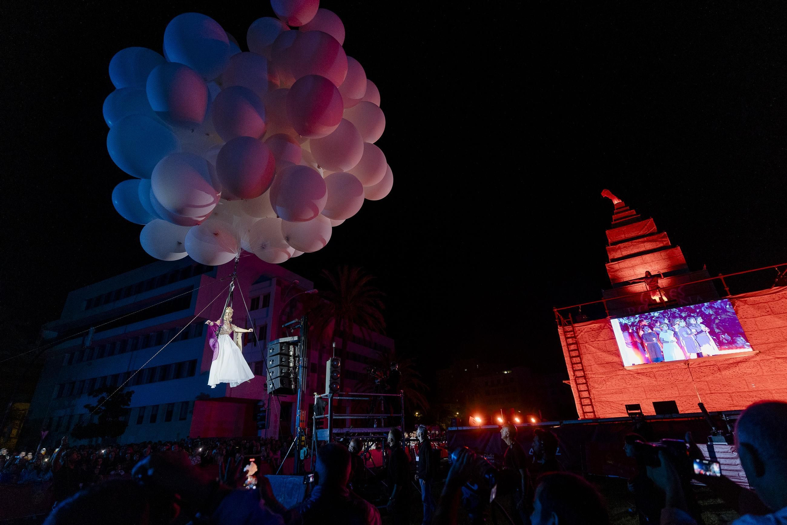 Las imágenes de "Foedus, Gaditanorum", el espectáculo de clausura del festival Cádiz Romana en las Puertas de Tierra