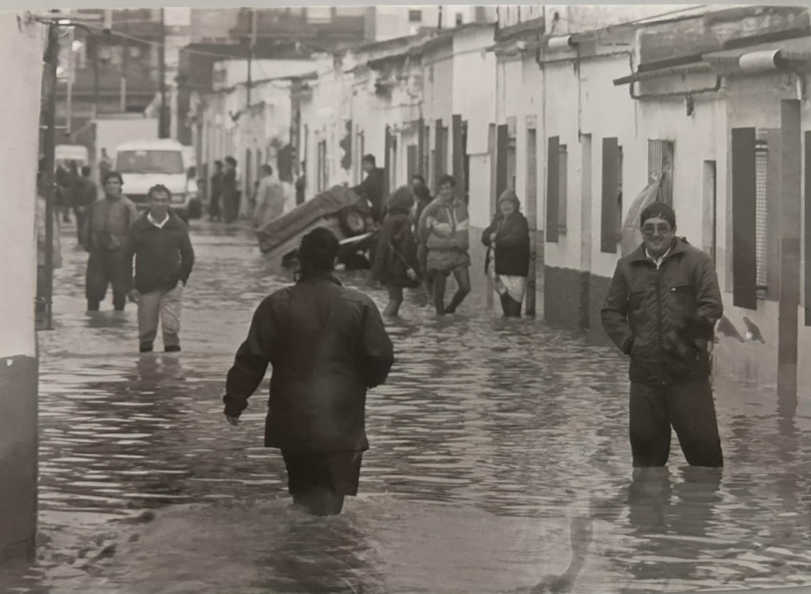 Efectos de las inundaciones de Huelva en 1996 en Marismas del Odiel y Barriada de la Navidad.