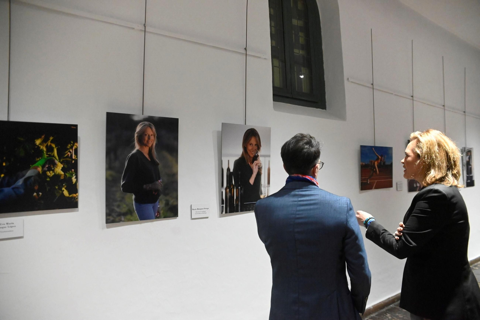 Las imágenes de la exposición 'Mujeres que inspiran' en Córdoba