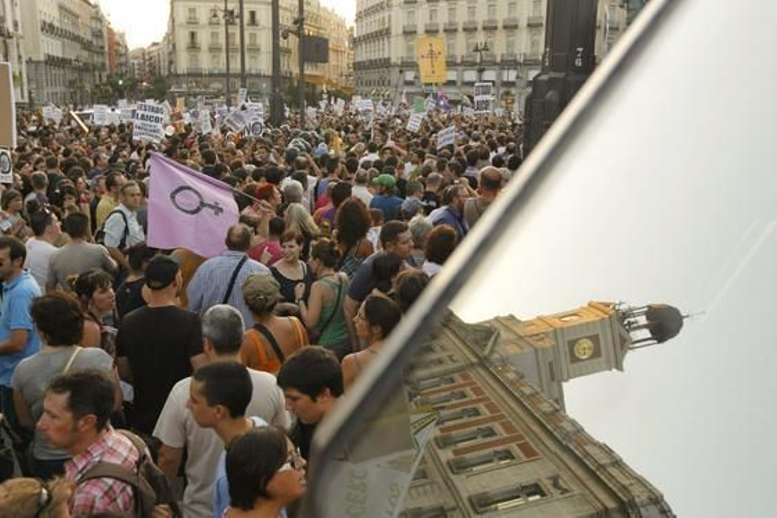 Manifestación contra la visita del Papa.

Foto: efe