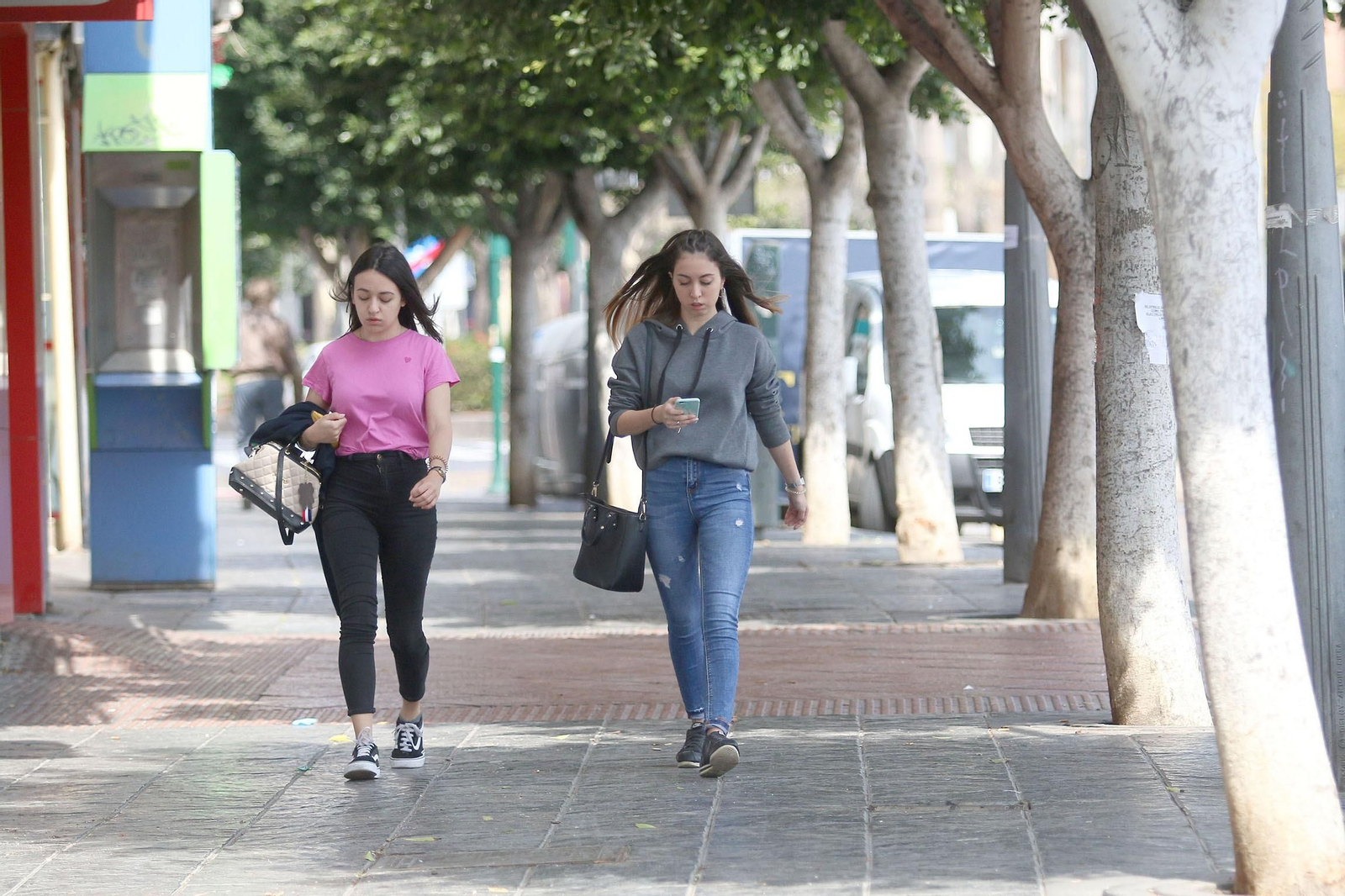 Las imágenes de la capital y los pueblos, paralizados para frenar el coronavirus