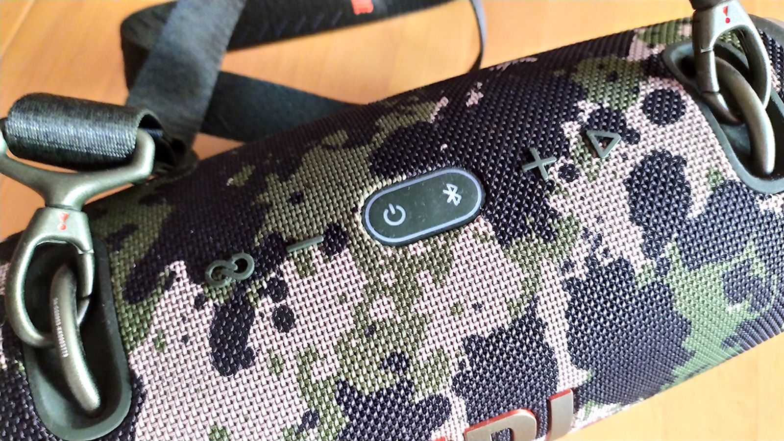 Imágenes del altavoz bluetooth JBL Xtreme 3