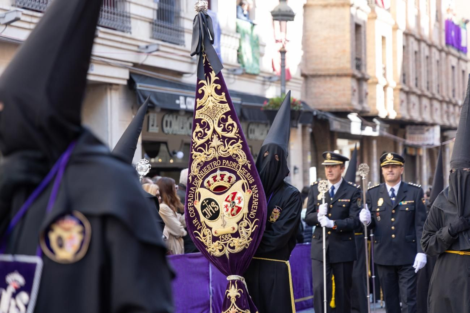 Los jiennenses acuden un año más al encuentro de Nuestro Padre Jesús