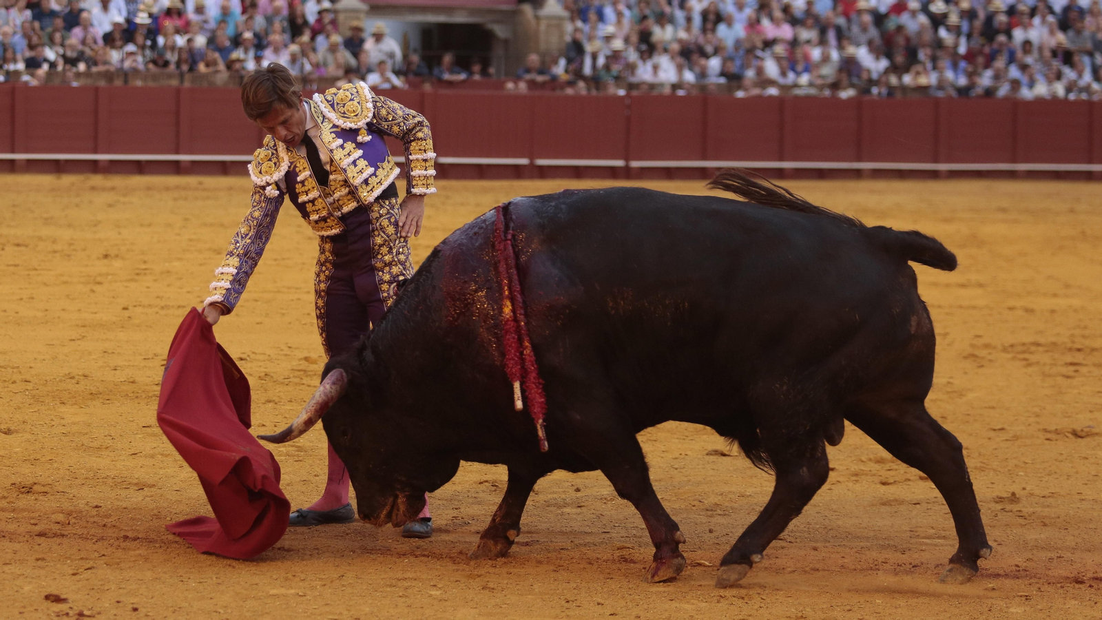 Las imágenes de la corrida mixta en la Maestranza