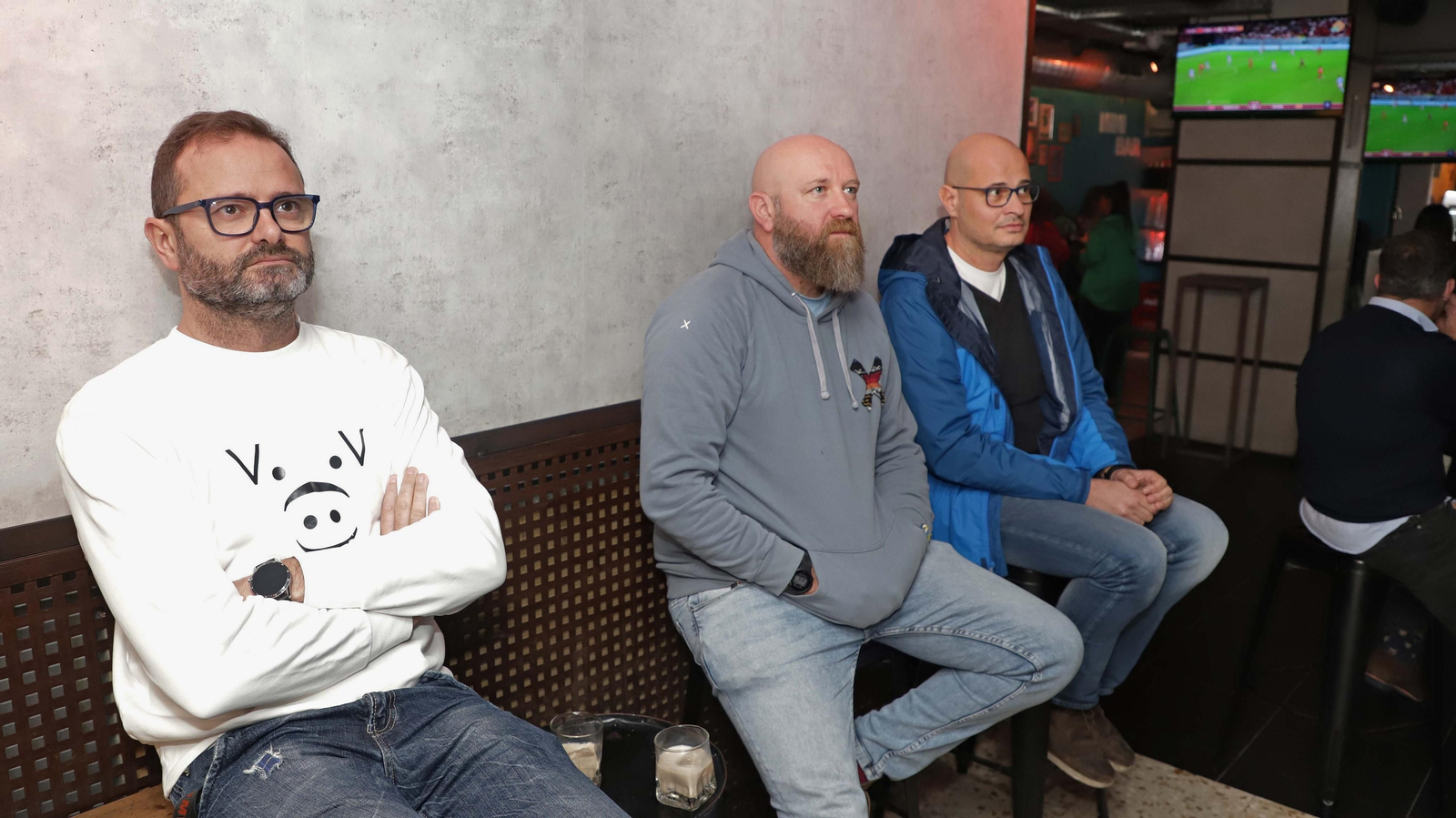 Fotos del ambiente durante el Marruecos - España en Algeciras