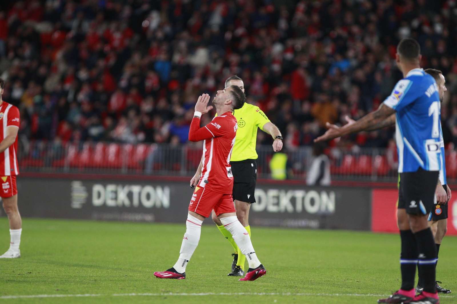 Imágenes del partido U.D. Almería-R.C.D. Espanyol