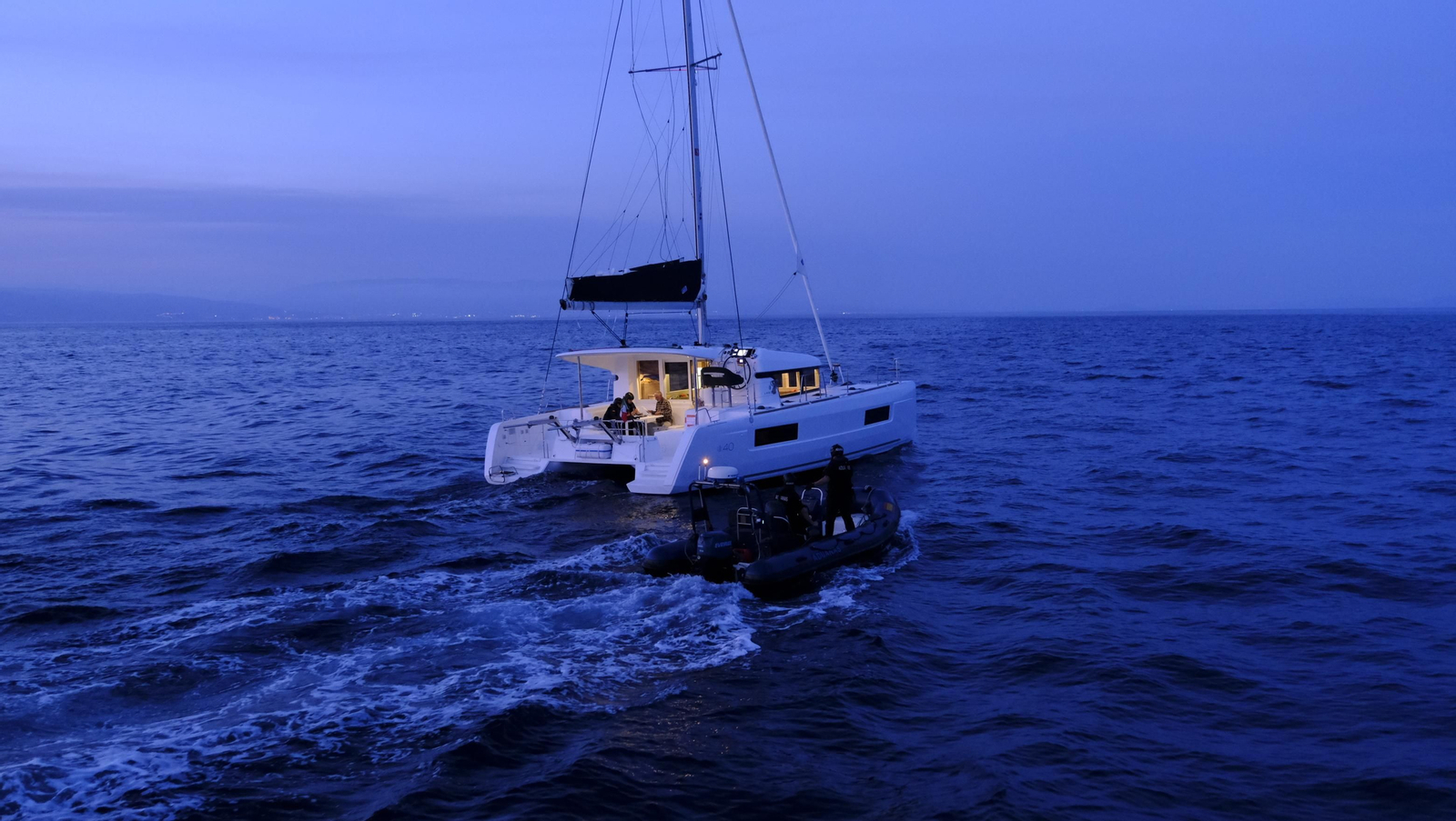 Imágenes de la vigilancia de la Agencia Tributaria en el mar