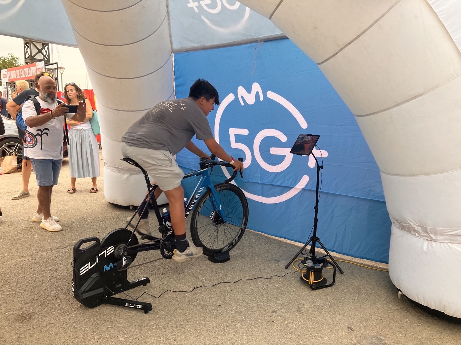 Una unidad móvil potenciará la conectividad en ocho etapas del circuito.