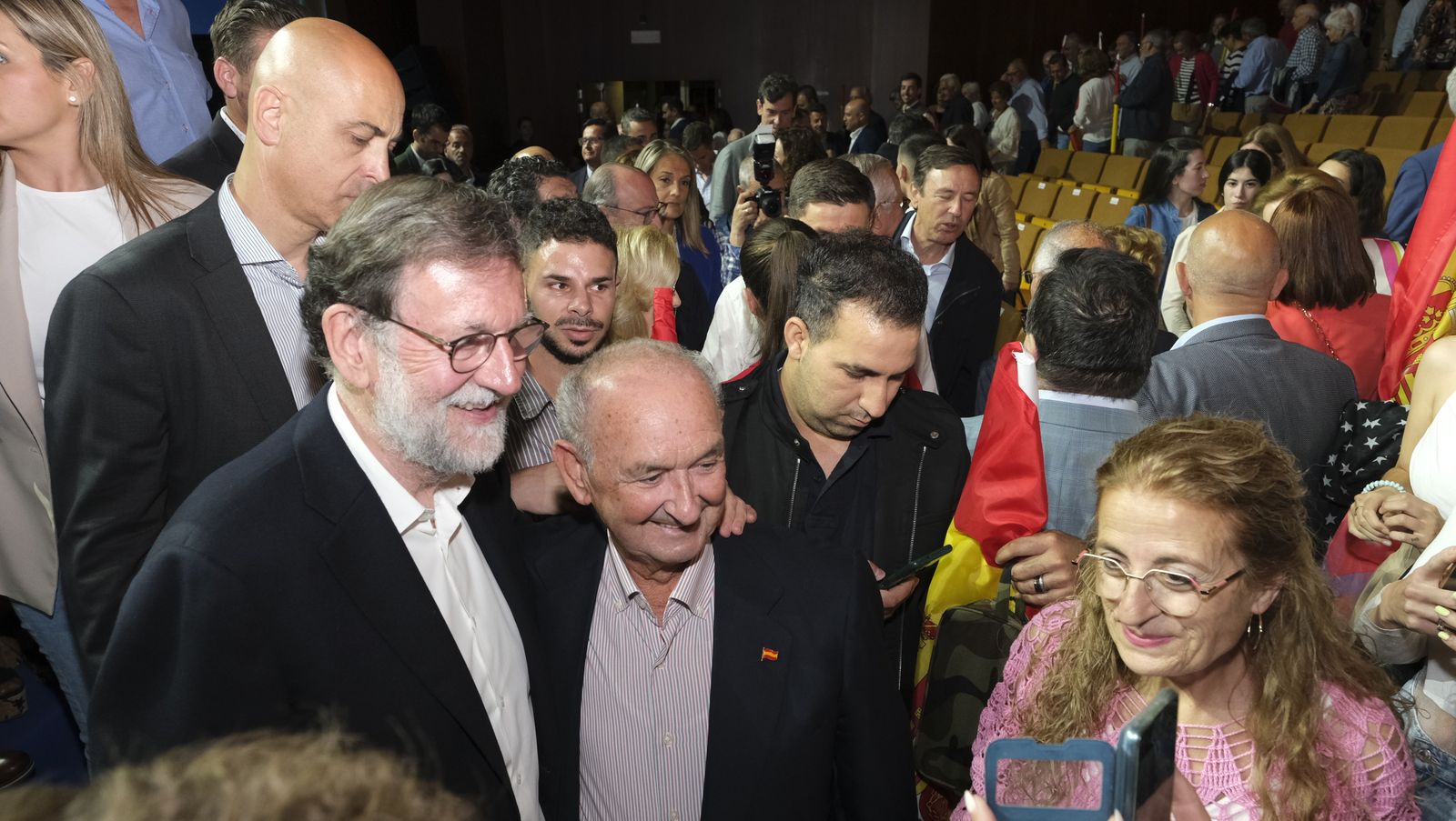 Imágenes de Rajoy apoyando la candidatura de Gabriel Amat a la Alcaldía de Roquetas de Mar
